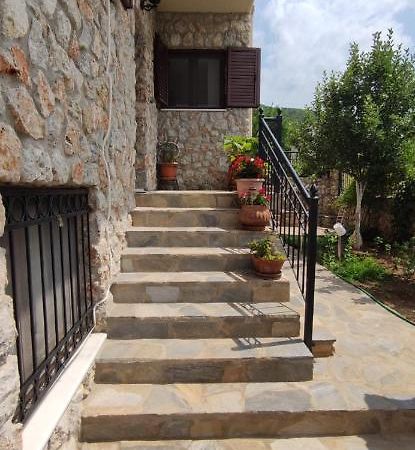Panos Luxury Suites Καλαμπάκα Εξωτερικό φωτογραφία